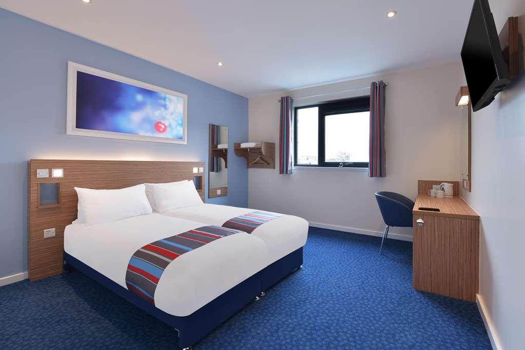 Travelodge Caerphilly Zimmer foto