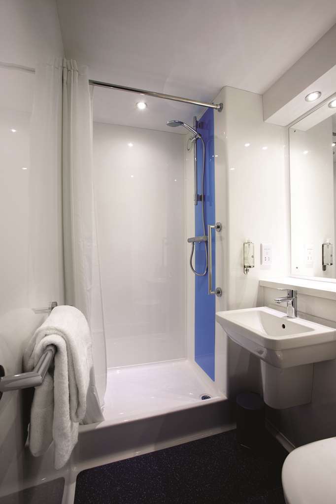 Travelodge Caerphilly Zimmer foto